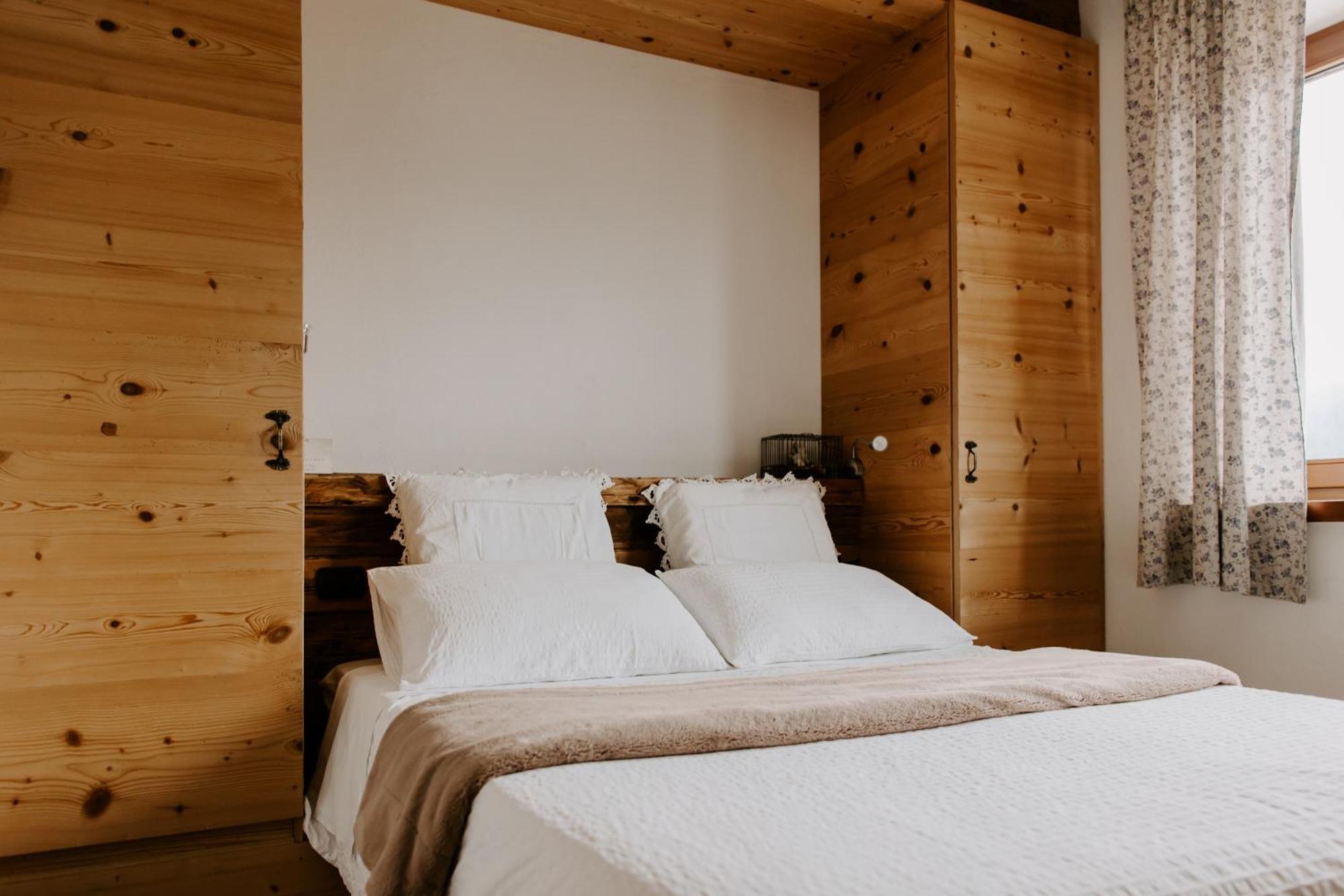 Fra Rose E Mughi Bed & Breakfast Domegge di Cadore Dış mekan fotoğraf
