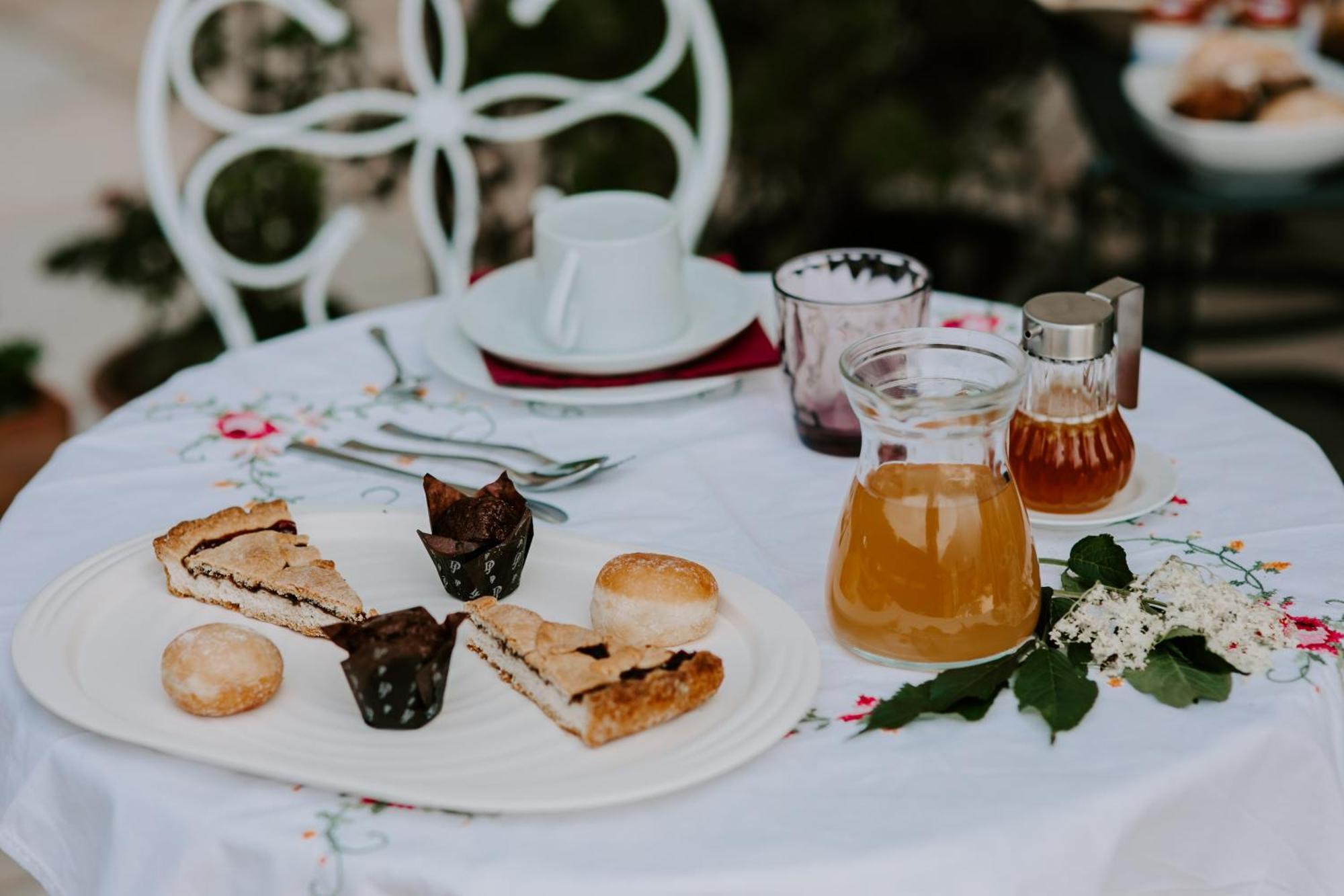 Fra Rose E Mughi Bed & Breakfast Domegge di Cadore Dış mekan fotoğraf