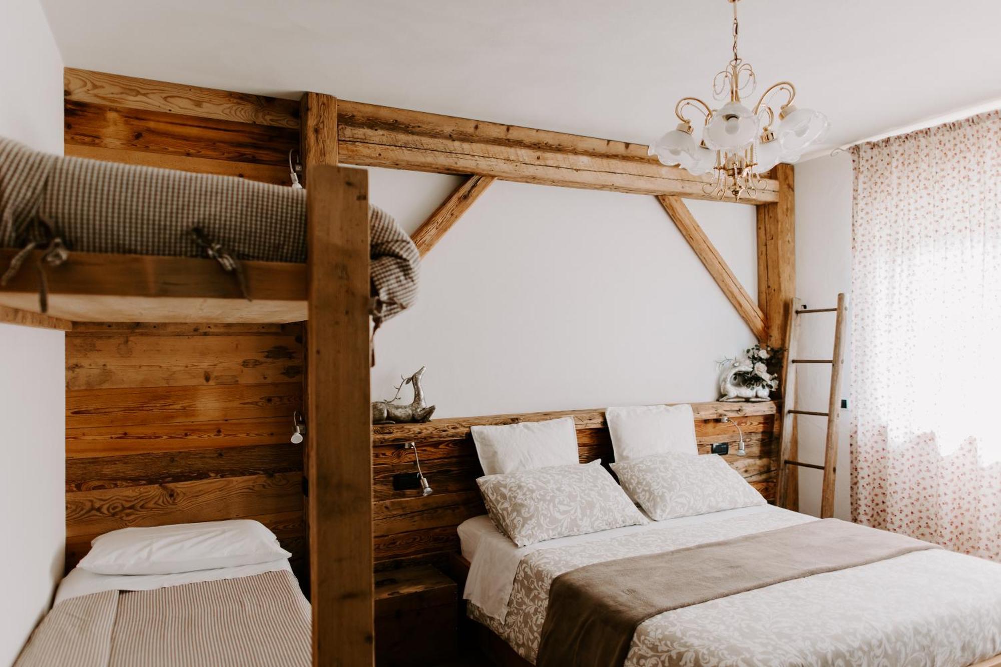 Fra Rose E Mughi Bed & Breakfast Domegge di Cadore Dış mekan fotoğraf