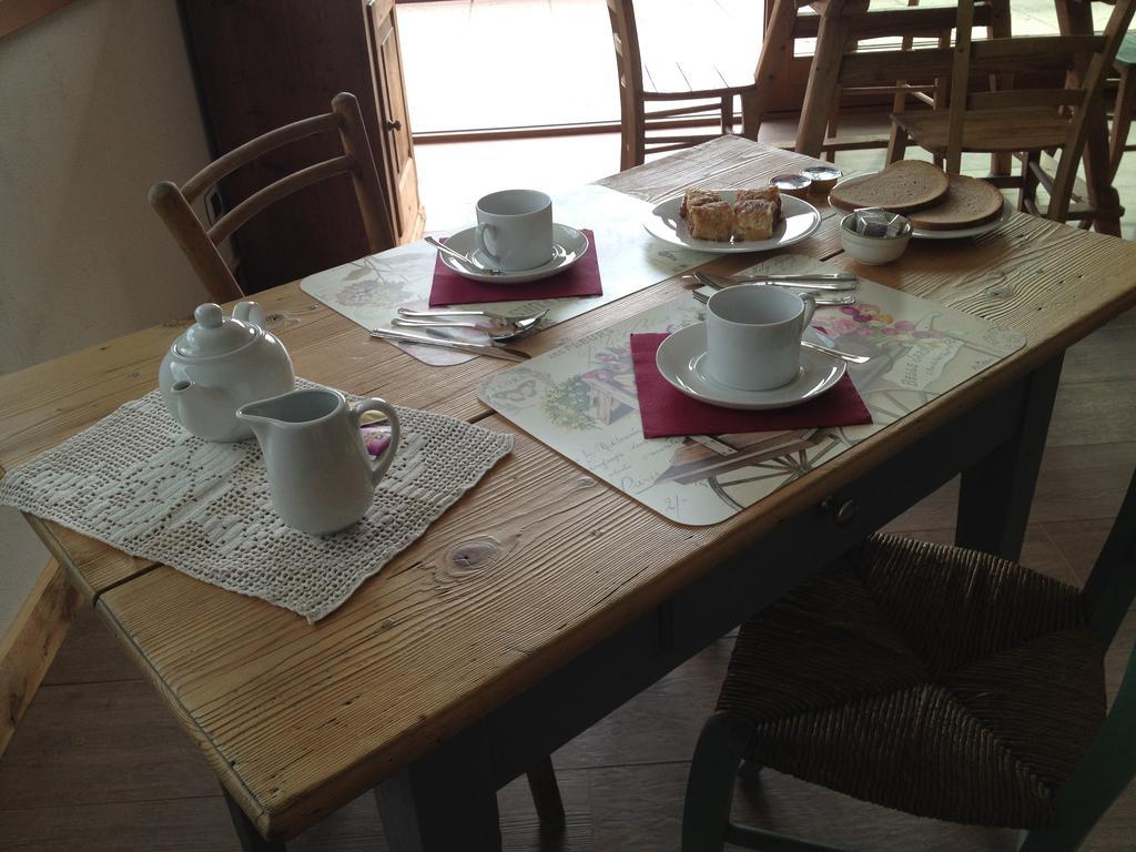 Fra Rose E Mughi Bed & Breakfast Domegge di Cadore Dış mekan fotoğraf